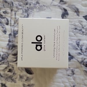 Brand new unopened alo laminating face moisturizer